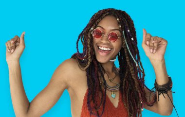 dreadlocks ile güzel Afrikalı kadın