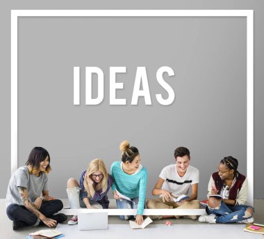 Projede çalışan öğrenciler