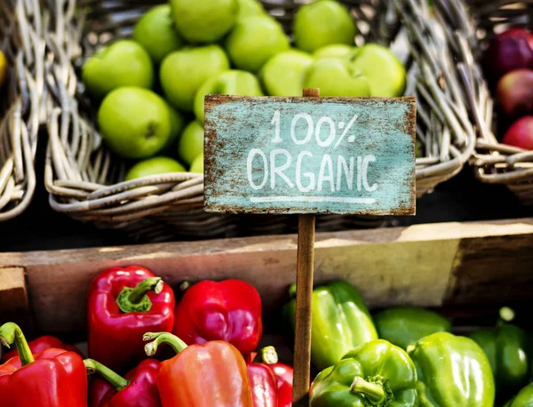 Organic products at farmer market — Stock Photo, Image