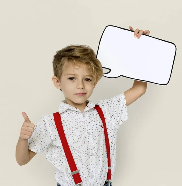 Хлопчик тримає міхур мовлення — стокове фото