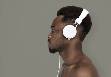 Afrika delikanlı Studio poz