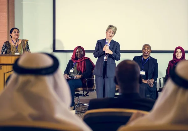 Speaker giving Presentation — Stock Photo, Image