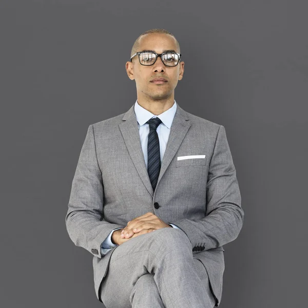 Studio Shoot de joven hombre de negocios — Foto de Stock