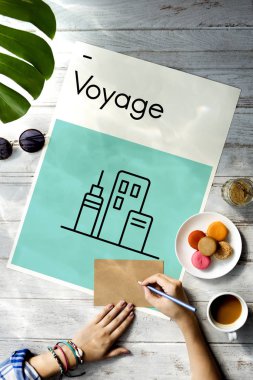 kadının elinde kart yazma 