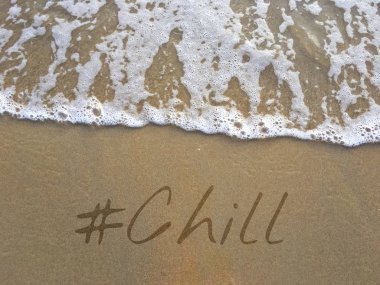 kum plaj ve deniz dalga köpüğü, metin ile: Chill