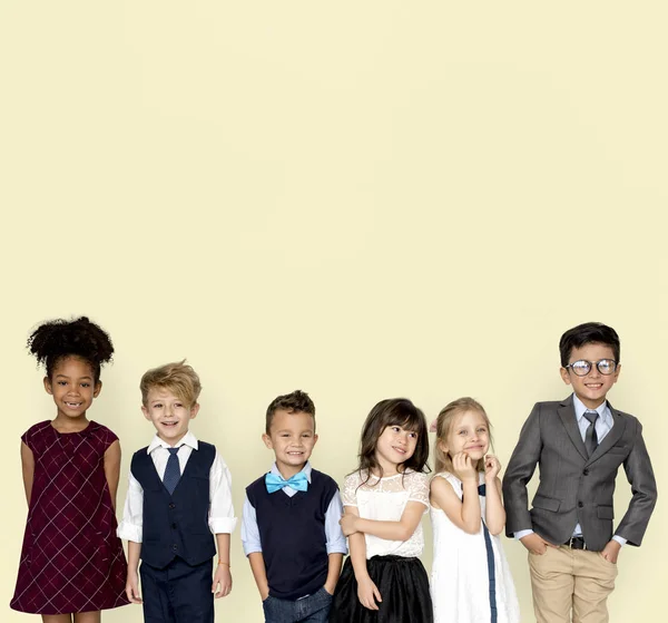 Barn utklädda i Studio — Stockfoto