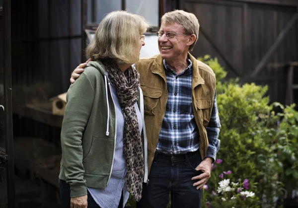 Senior couple at garden backyard — Stock Photo, Image