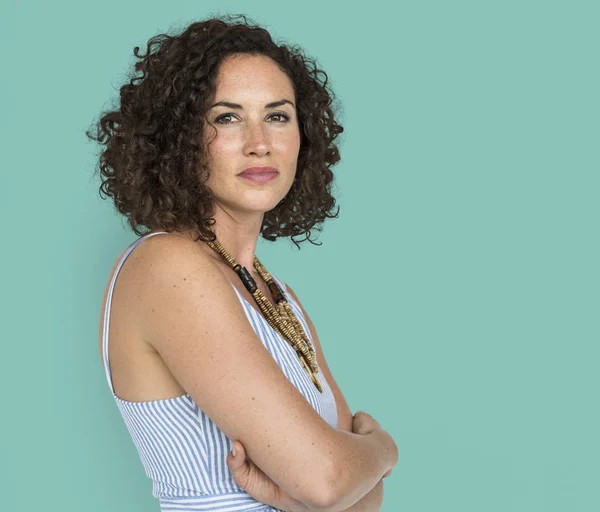 Mulher bonita com cabelo encaracolado — Fotografia de Stock