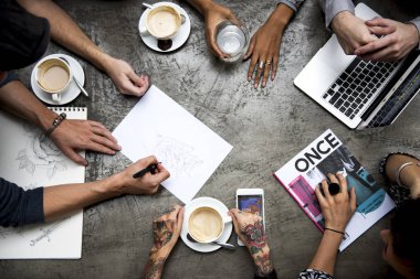 Takım birlikte beyin fırtınası