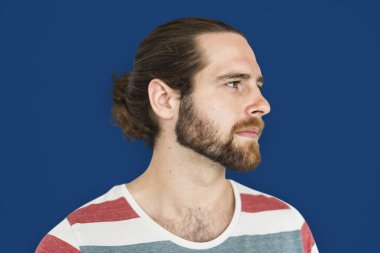 Beyaz yakışıklı adam 