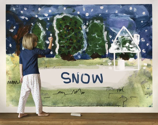 Girl drawing with chalk on chalkboard — Stock Photo, Image