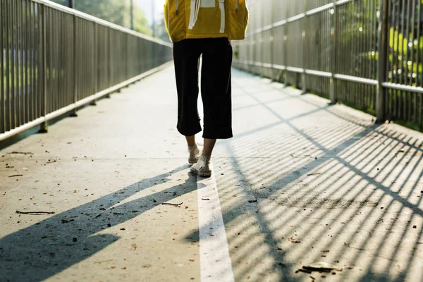 Low section of Woman on the bridge — Stock Photo, Image