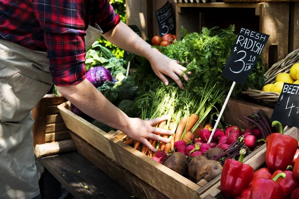 Продажа экологически чистых продуктов — стоковое фото