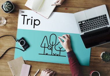 Yaratıcı insanlar masada çalışma