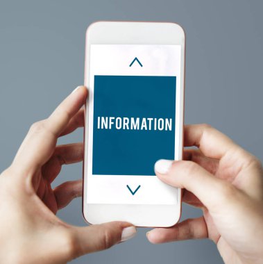 cep telefonu tutan eller