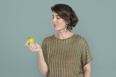 kadın yeşil elma arıyorum Studio