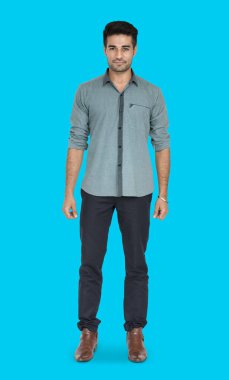 Yakışıklı genç adam.  