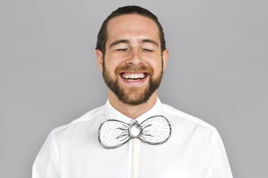 yakışıklı adamla beyaz papyon