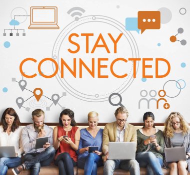 farklı aygıtlar kullanan kişiler