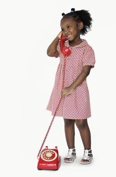 Ragazzina che parla al telefono — Foto Stock