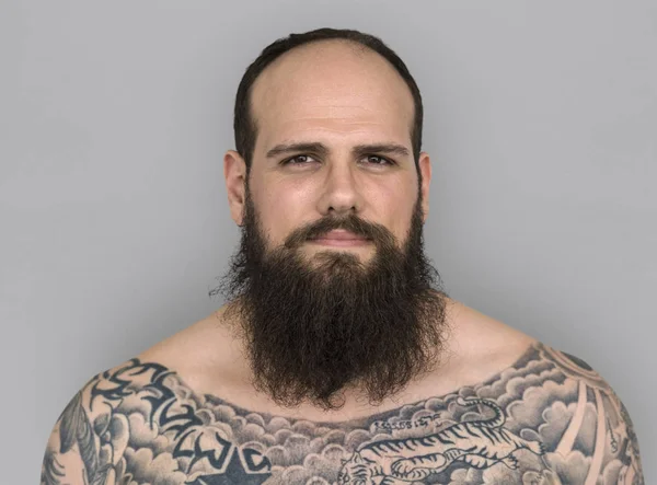 Man met baard en tattoo — Stockfoto