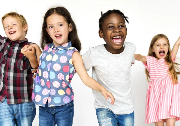 Leuke en schattige kinderen — Stockfoto