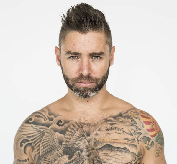 Félmeztelen tetovált ember — Stock Fotó