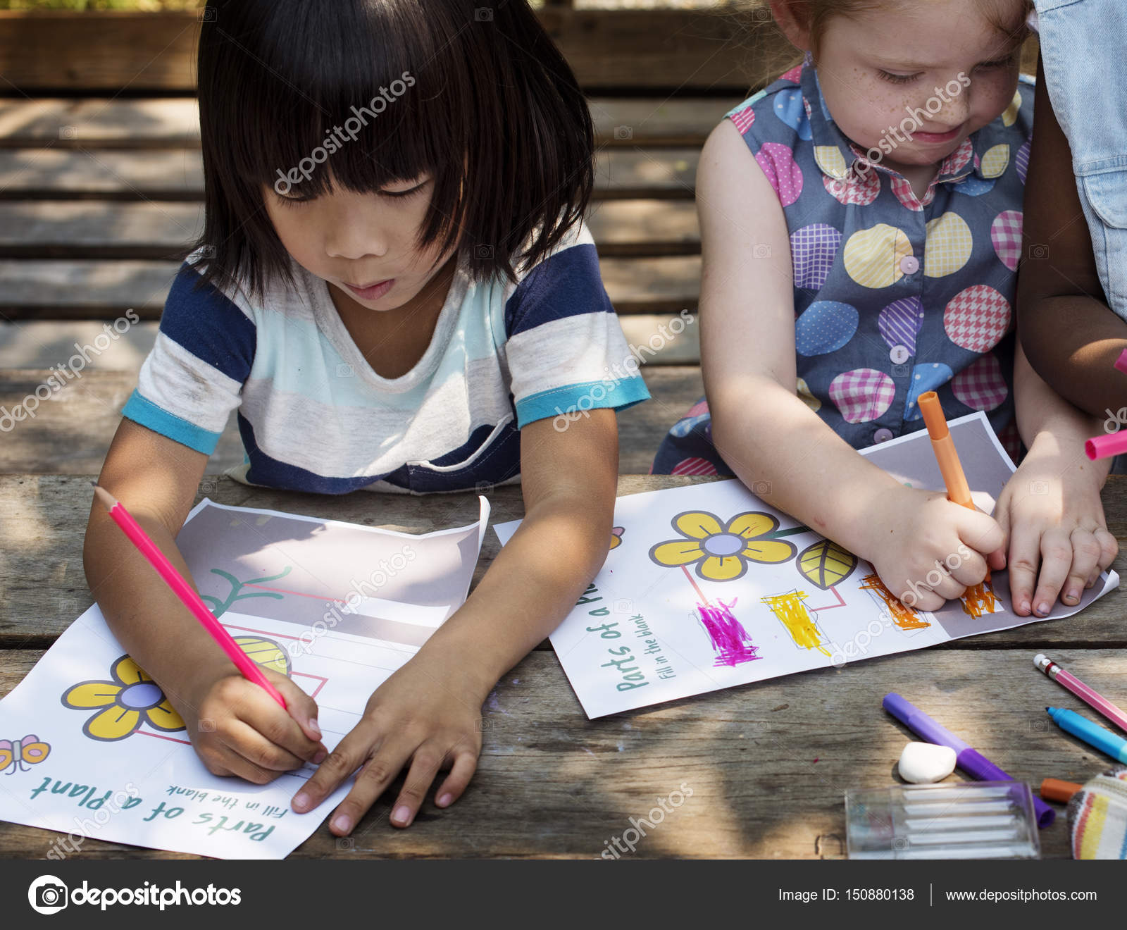 Kindergarten drawing in art class — Stock Photo © Rawpixel 150880138
