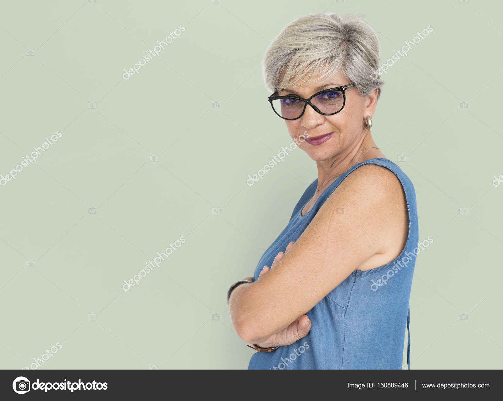 Belle Femme Mature Aux Cheveux Gris Photographie Rawpixel