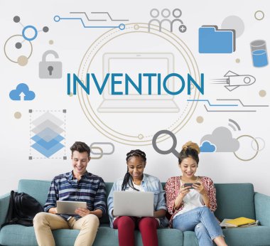 Arkadaşlar dijital cihazlar kullanarak 