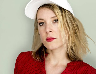  kadın kırmızı ruj