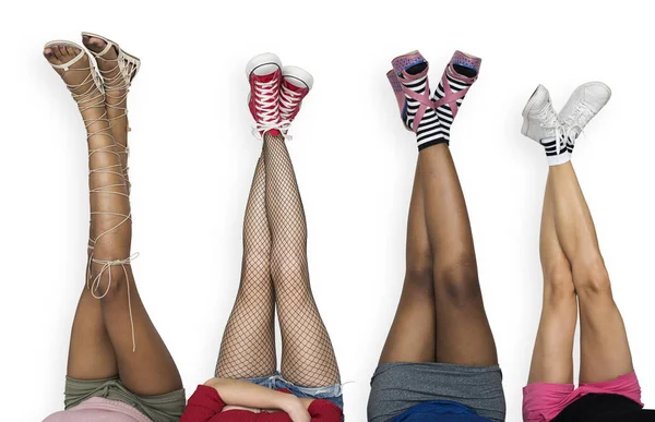 时尚女性的腿 — 图库照片