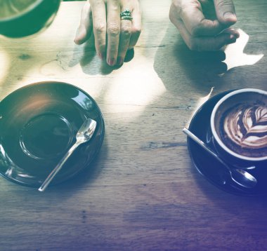 Çift el ahşap tablo