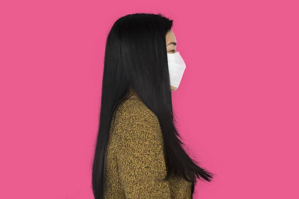 Doente Asiático Mulher com máscara — Fotografia de Stock