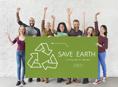 İnsanlar holding afiş