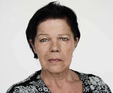 Yaşlı bir kadının portresi