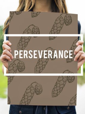 kadın holding tasarlamak 