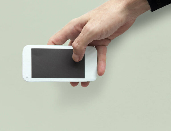 Ручной смартфон