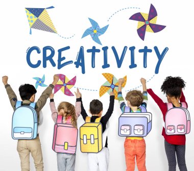 el ele tutuşarak okul çocukları