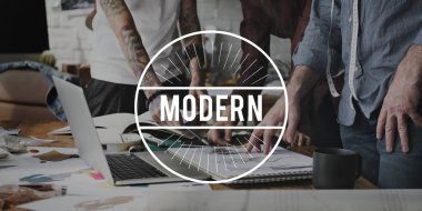 tasarımcılar çizimler ile çalışma