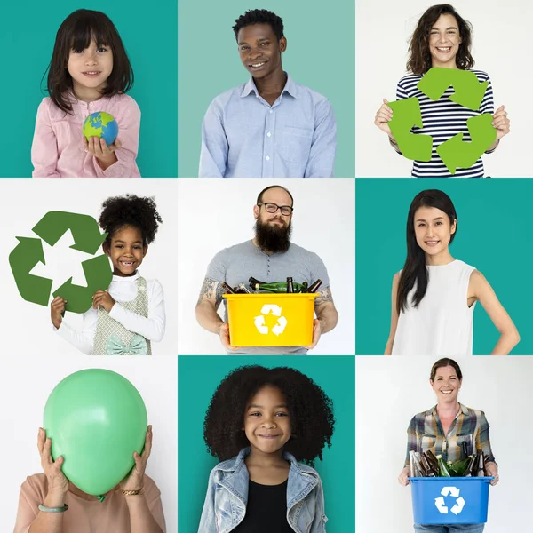 Diversidade pessoas com sinal de reciclagem — Fotografia de Stock