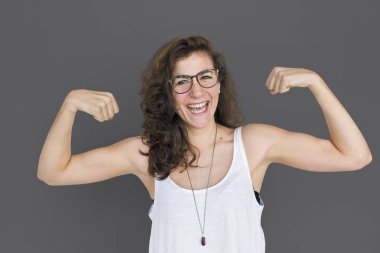 kadın gösteren kaslar