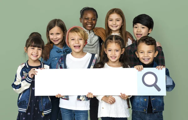 Diversiteit kinderen bedrijf zoeken bar lijn — Stockfoto