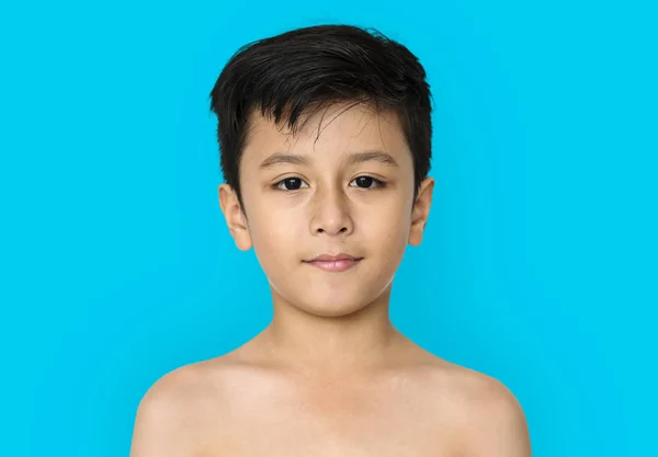 Mały chłopiec z gołej piersi — Zdjęcie stockowe