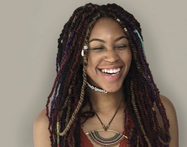 Stüdyoda Afrikalı kadın