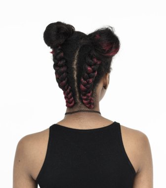 Afrikalı-Amerikalı kız ile şık saç modeli