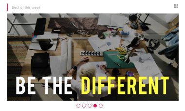 Showroom masada çalışan kadın