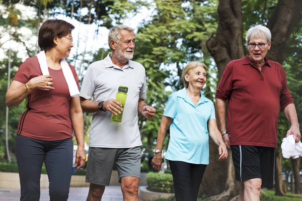 Orang senior yang sportif dan sehat — Stok Foto