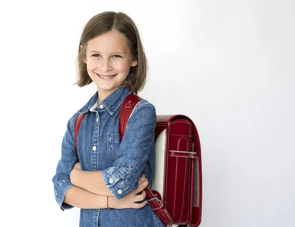 Pequena menina bonito com saco — Fotografia de Stock