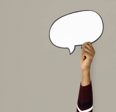 konuşma balonu tutan el